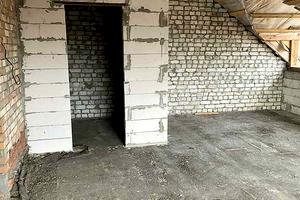 квартира за адресою Космонавтів вул., 7