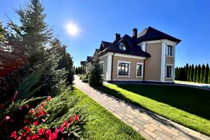будинок за адресою Андріївська вул., 10