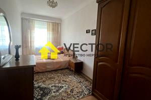 квартира за адресою Соборності вул. (Жовтнева), 75/2