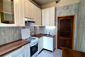 квартира за адресою Волонтерів вул., 105