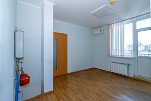 комерційна за адресою Бориса Гмирі вул., 4