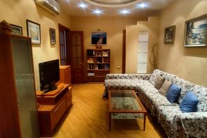 квартира за адресою Одеса, Довженка вул., 8