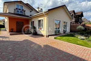 будинок за адресою Абрикосова вул., 1