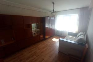 квартира за адресою Ореста Левицького вул. (Академіка Курчатова), 9/21