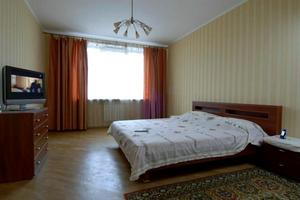 квартира по адресу Вячеслава Черновола ул., 20