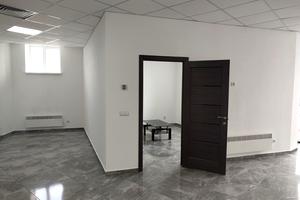 комерційна за адресою Чорновола вул., 29