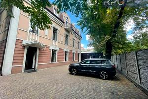 коммерческая по адресу Жилянская ул., 97