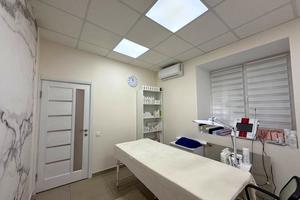 комерційна за адресою Василя Стуса вул., 8