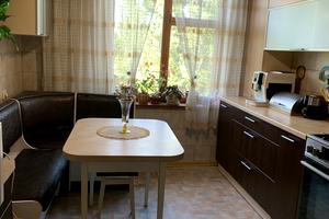 квартира за адресою Калинова вул., 76
