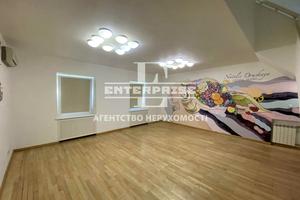 коммерческая по адресу Драгоманова ул., 31-В