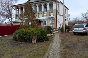 будинок за адресою Набережна