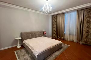 квартира по адресу Литературная ул., 1а