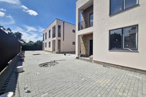 будинок за адресою Івана Карпенка-Карого вул.