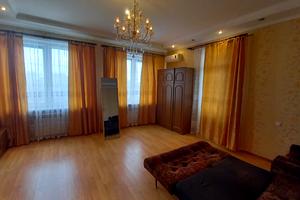 квартира за адресою Срібнокільська вул., 3-Б