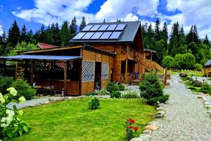 комерційна за адресою Лесі Українки вул., 4