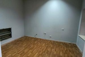 комерційна за адресою майдан Конституції пл., 21/2
