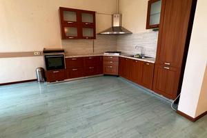 комерційна за адресою Французький бульв., 11б
