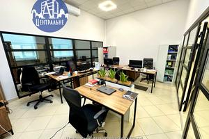 комерційна за адресою Нагірна вул., 7