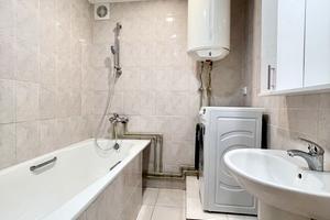 квартира за адресою Першотравнева, 57-а