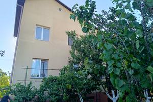 будинок за адресою Озерна вул.