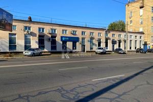 комерційна за адресою Лугова вул., 2/6