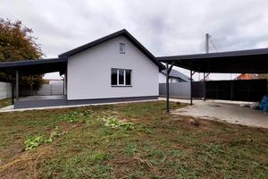 будинок за адресою Центральна, 10