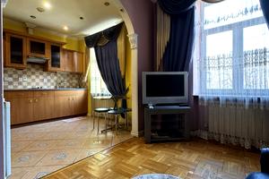 квартира по адресу проспект Чорновола, 1