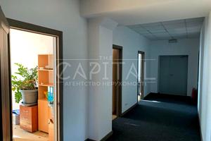 коммерческая по адресу Степана Бандеры просп. (Московський), 8