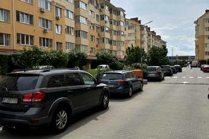 коммерческая по адресу Башивська, 7