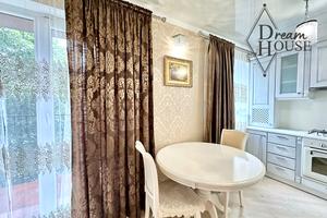 квартира за адресою Небесної Сотні, 3