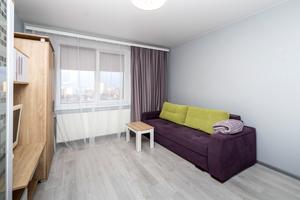 квартира за адресою Макогона вул., 25