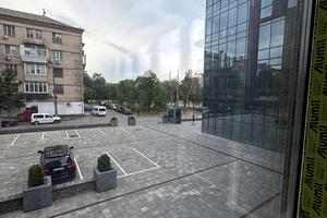 комерційна за адресою Миколи Міхновського бульв. (Дружби Народів), 16/1