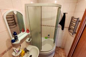 квартира за адресою Академіка Александрова вул., 5