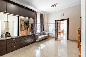 будинок за адресою Андріївська вул., 8
