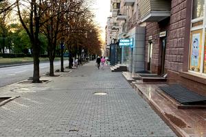 коммерческая по адресу Дмитрия Яворницкого просп. (Карла Маркса), 20
