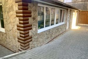 комерційна за адресою Робоча, 63