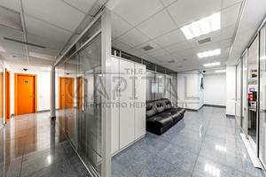 комерційна за адресою Болсуновська вул. (Сергія Струтинського), 8