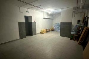 комерційна за адресою Академіка Вернадського бульв., 24
