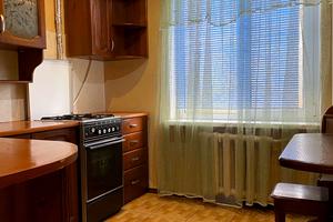 квартира за адресою Солом'янська вул. (Толстого), 25