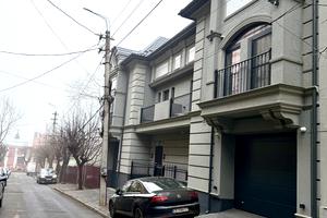дом по адресу Ивана Крылова ул., 6
