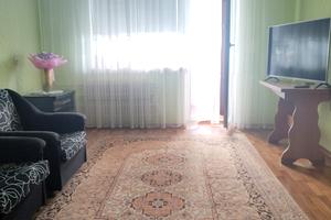 квартира за адресою Квартальна вул., 4
