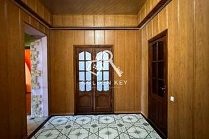 квартира за адресою Вокзальна вул., 4