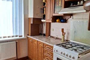 квартира за адресою Василя Симоненка вул., 24а