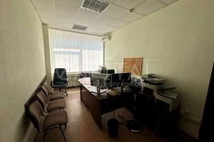 комерційна за адресою Кудрявський узвіз, 7