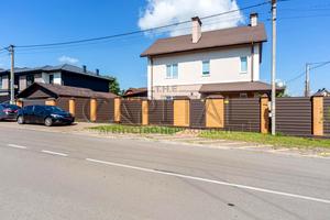 будинок за адресою с. Петропавлівська борщагівка, Соборна вул. ()