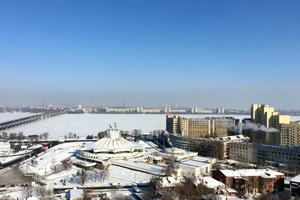 комерційна за адресою Королеви Єлизавети ІІ вул. (Глинки), 2