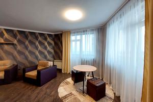 квартира за адресою Рельєфна вул., 8