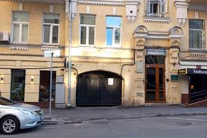 коммерческая по адресу Малая Житомирская ул., 3/4