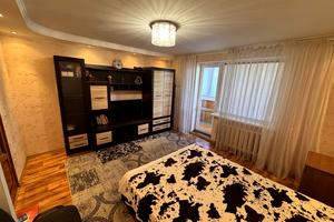 квартира за адресою Вокзальна вул., 49