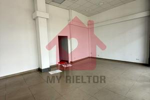 комерційна за адресою Корятовича, 5